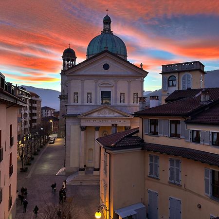 La Terrazza Appartement Verbania Buitenkant foto